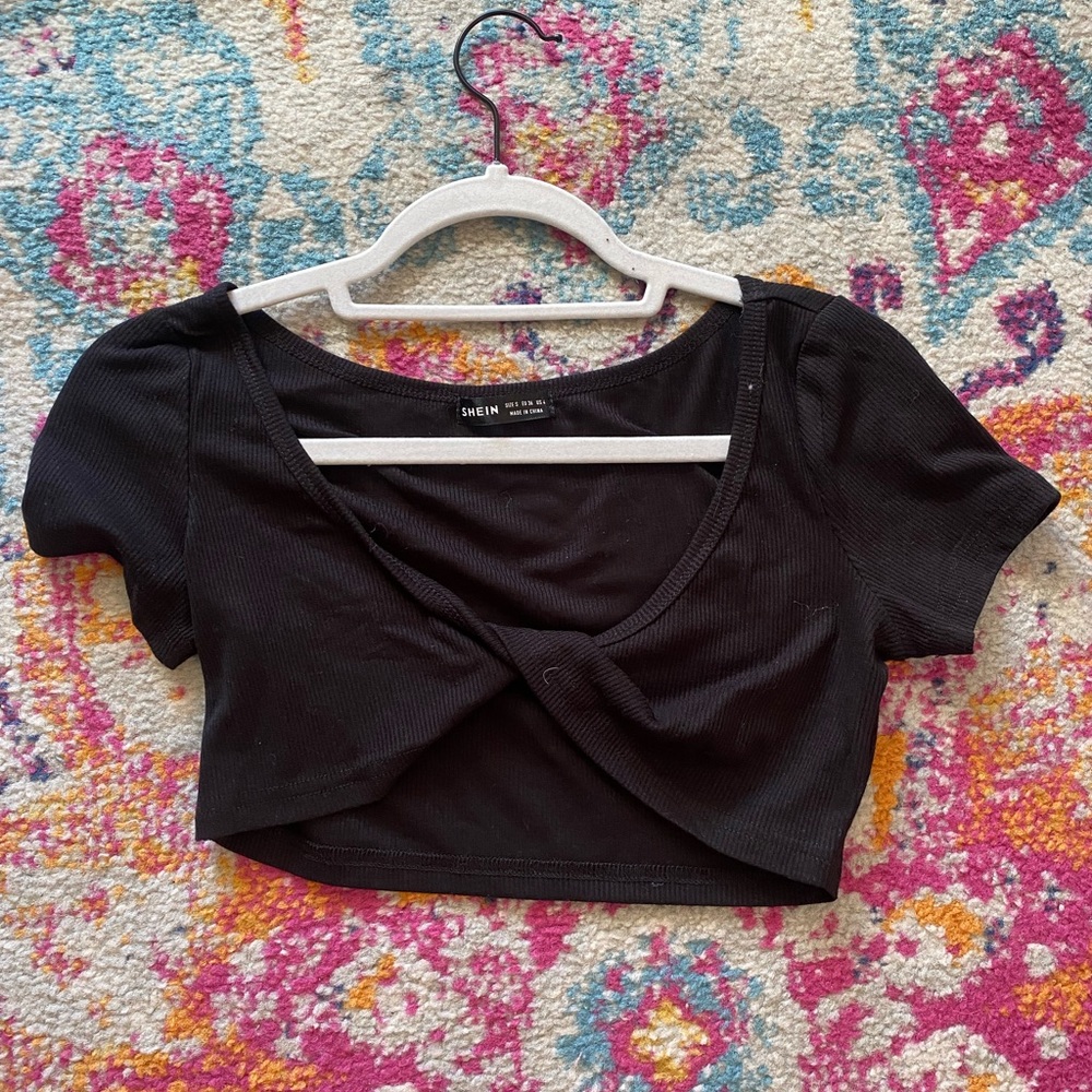 shein black crop top